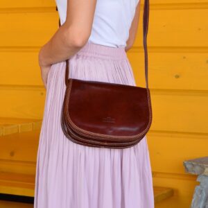 Listonoszka skórzana półksiężyc klasyczna torebka