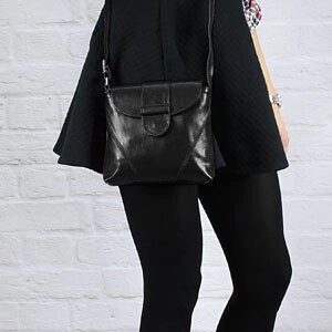 Torebka skórzana damska listonoszka DAN-A T36 czarna